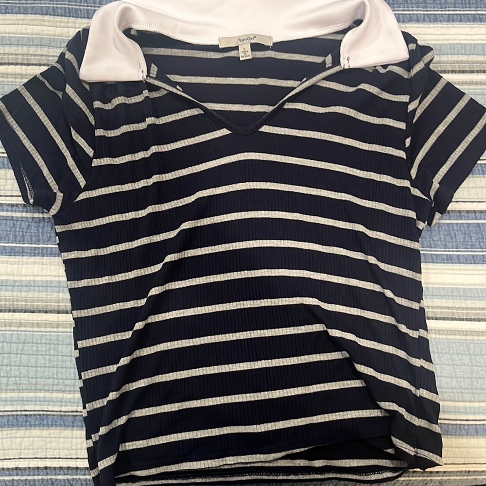 CUTE COLLARED TEE
